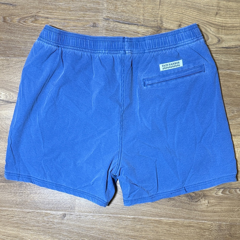 Fair Harbor Men’s Blue Shorts Green Lining Large - Picture 5 of 9